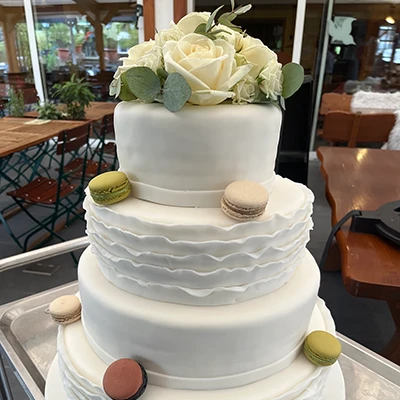 Nussknacker Hochzeitstorte Nr. 66